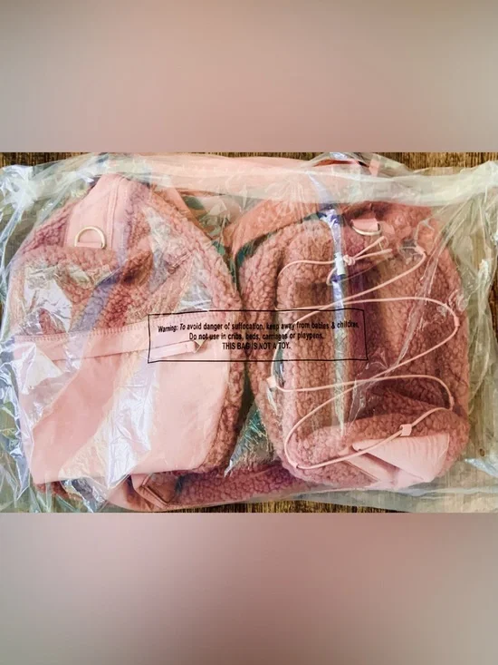 Free People Movement ~ Slopes Sherpa Duffle Bag ~ Gem ~ * NWT - Picture 4 of 8